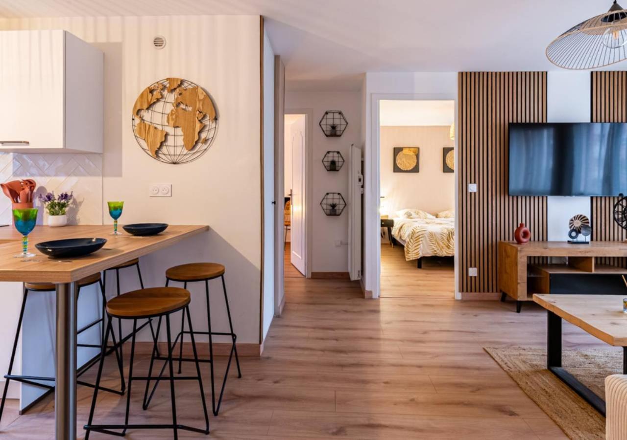 Ferienwohnung Le Carrousel Avec Parking Prive Dijon Exterior foto
